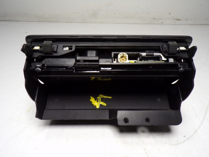 Recambio de pantalla multifuncion para audi q3 (8u) 2.0 tdi referencia OEM IAM 8U0919603A  