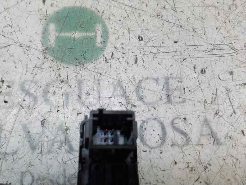 Recambio de mando elevalunas trasero derecho para citroën c3 1.6 16v hdi referencia OEM IAM 98012514XT  