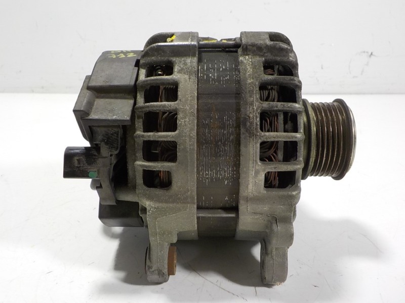 Recambio de alternador para volkswagen cc (358) 2.0 tdi referencia OEM IAM 03L903024F 03L903024F 