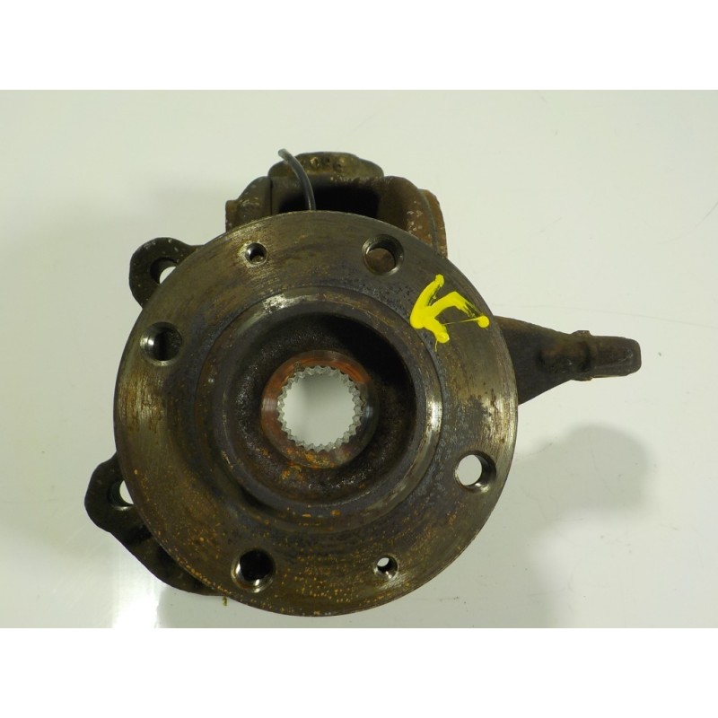 Recambio de mangueta delantera izquierda para peugeot 207 cc 1.6 16v referencia OEM IAM 364690  