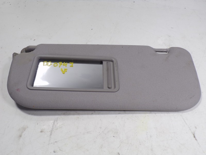 Recambio de parasol izquierdo para hyundai i10 1.0 cat referencia OEM IAM 85210B9100TXB  