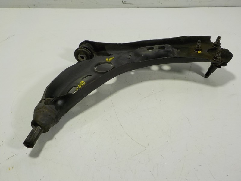 Recambio de brazo suspension inferior delantero izquierdo para volkswagen cc (358) 2.0 tdi referencia OEM IAM 5N0407151  