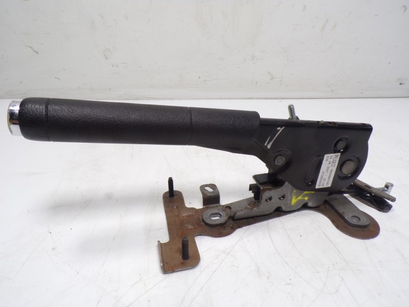 Recambio de palanca freno de mano para peugeot 207 cc 1.6 16v referencia OEM IAM 4701C4 96828471XT 071551415