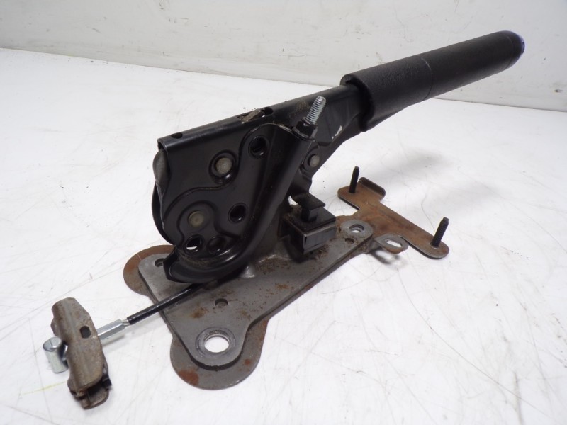 Recambio de palanca freno de mano para peugeot 207 cc 1.6 16v referencia OEM IAM 4701C4 96828471XT 071551415