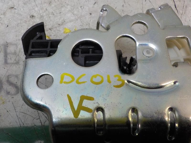 Recambio de cerradura maletero / porton para skoda fabia active referencia OEM IAM 8R0827505A 8R0827505A 