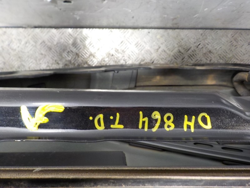 Recambio de puerta trasera derecha para mercedes-benz clase m (w164) 3.5 v6 cat referencia OEM IAM A1647300205  