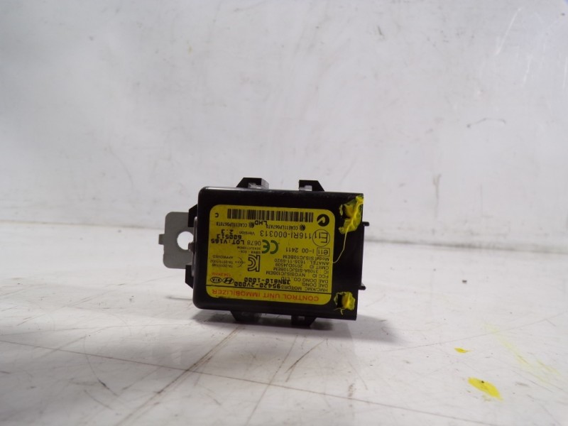 Recambio de modulo electronico para kia cee´d 1.4 crdi cat referencia OEM IAM 954202V000 954202V000 39N8101000