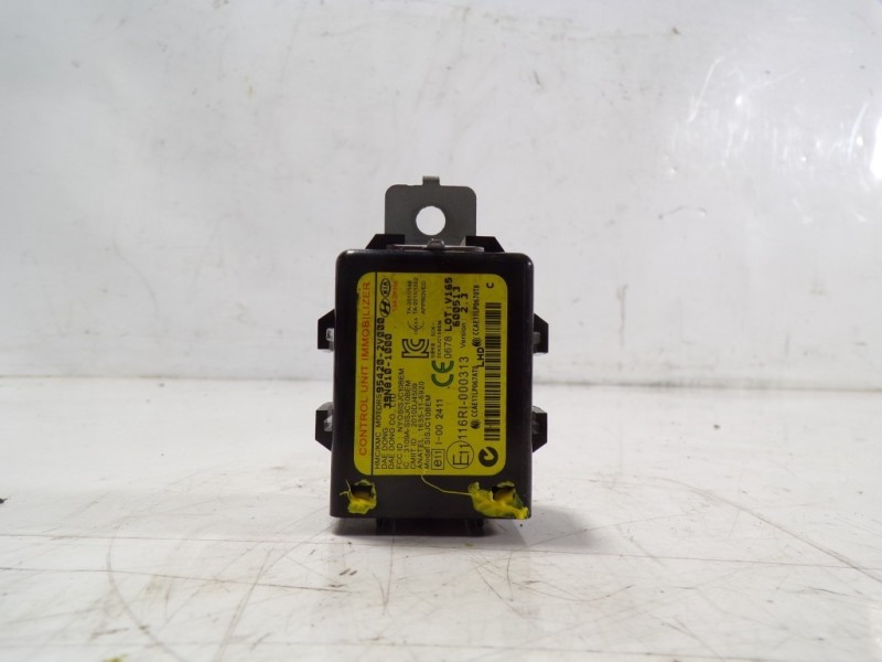 Recambio de modulo electronico para kia cee´d 1.4 crdi cat referencia OEM IAM 954202V000 954202V000 39N8101000