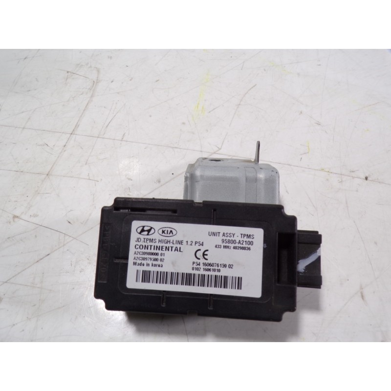 Recambio de modulo electronico para kia cee´d 1.4 crdi cat referencia OEM IAM 95800A2100 95800A2100 A2C3098000001