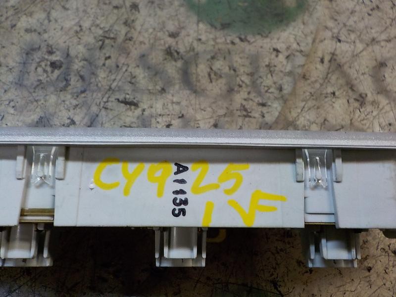 Recambio de piloto interior para nissan qashqai (j10) 1.5 dci turbodiesel cat referencia OEM IAM 26430BC00B  