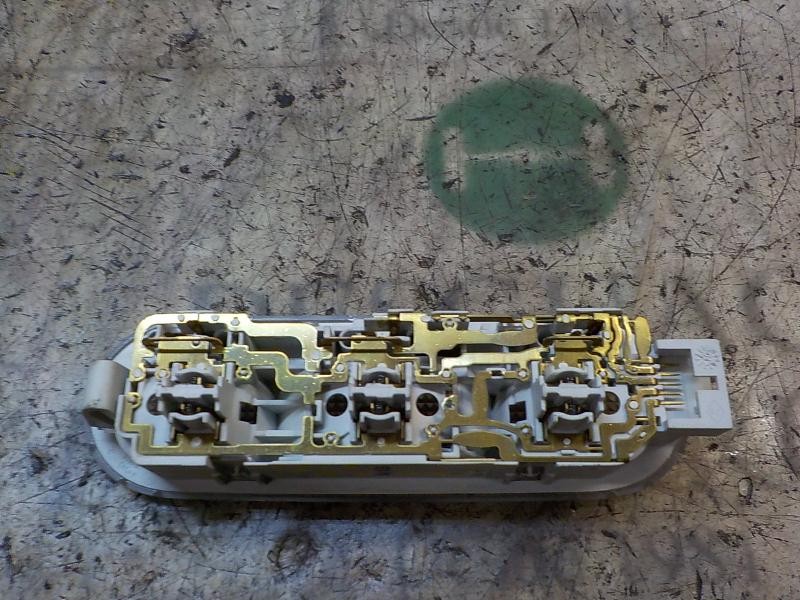 Recambio de piloto interior para nissan qashqai (j10) 1.5 dci turbodiesel cat referencia OEM IAM 26430BC00B  