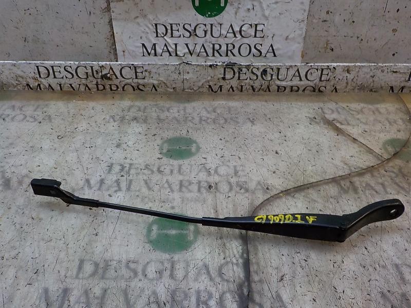 Recambio de brazo limpia delantero izquierdo para renault twingo 1.5 dci diesel fap referencia OEM IAM 288818509R  