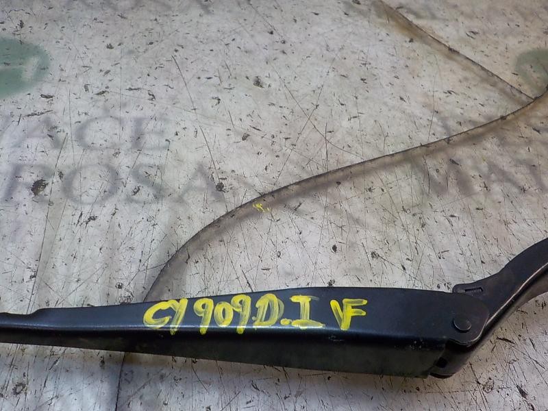 Recambio de brazo limpia delantero izquierdo para renault twingo 1.5 dci diesel fap referencia OEM IAM 288818509R  