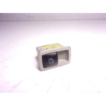 MANDO ELEVALUNAS DELANTERO DERECHO A2518200510 A2518200510 