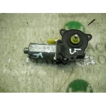 MOTOR ELEVALUNAS DELANTERO DERECHO 