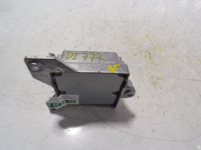 Recambio de centralita airbag para mazda 3 lim. () 2.2 turbodiesel cat referencia OEM IAM BRE757K30A BRE757K30A 