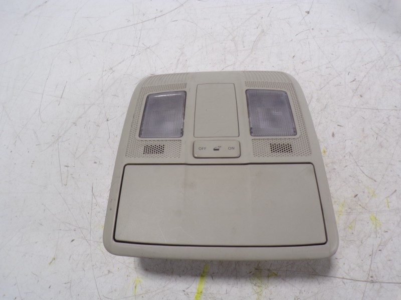 Recambio de piloto interior para mazda 3 lim. () 2.2 turbodiesel cat referencia OEM IAM KD4569970C75  