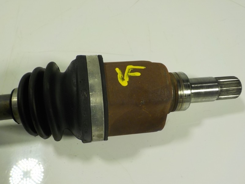 Recambio de transmision izquierda para peugeot 207 cc 1.6 16v referencia OEM IAM 3272LA 9651309980 