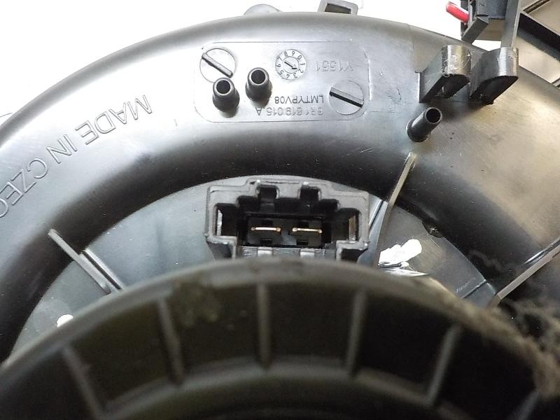 Recambio de motor calefaccion para skoda fabia active referencia OEM IAM 6R1819015A 6R1819015A 