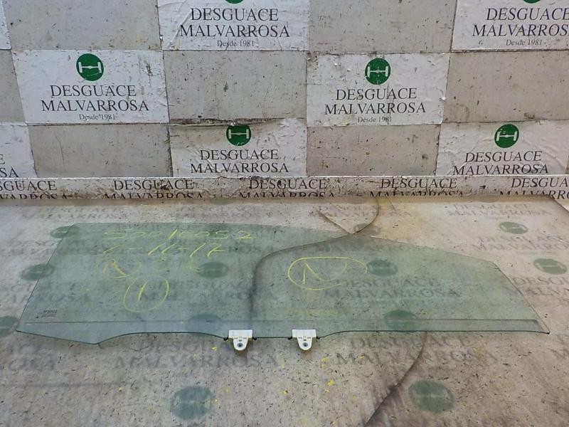 Recambio de cristal puerta delantero derecho para renault twingo 1.5 dci diesel fap referencia OEM IAM 8200385967  