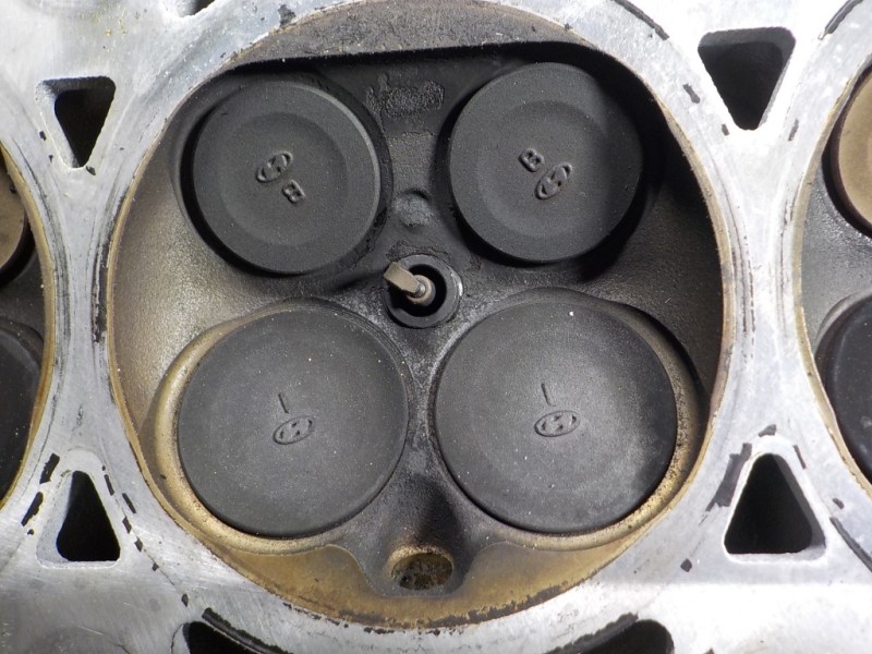 Recambio de culata para kia cee´d 1.6 gdi cat referencia OEM IAM   