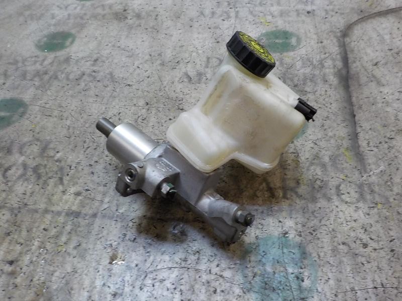 Recambio de bomba freno para mercedes-benz clase c (w204) berlina 1.6 cat referencia OEM IAM A0064301501  