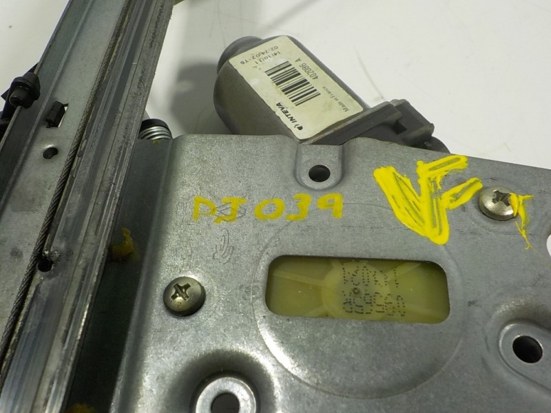 Recambio de elevalunas delantero derecho para renault kangoo z.e. referencia OEM IAM 807207012R 402086A 