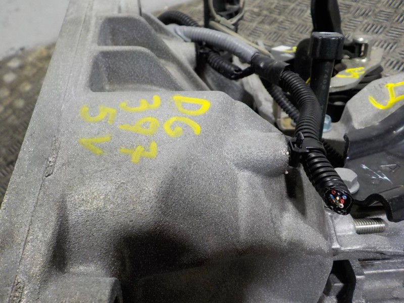 Recambio de caja cambios para nissan micra v (k14) 0.9 cat referencia OEM IAM 3201002Q4B  