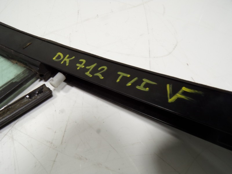 Recambio de cristal custodia trasero izquierdo para volkswagen cc (358) 2.0 tdi referencia OEM IAM 3C8839613H  