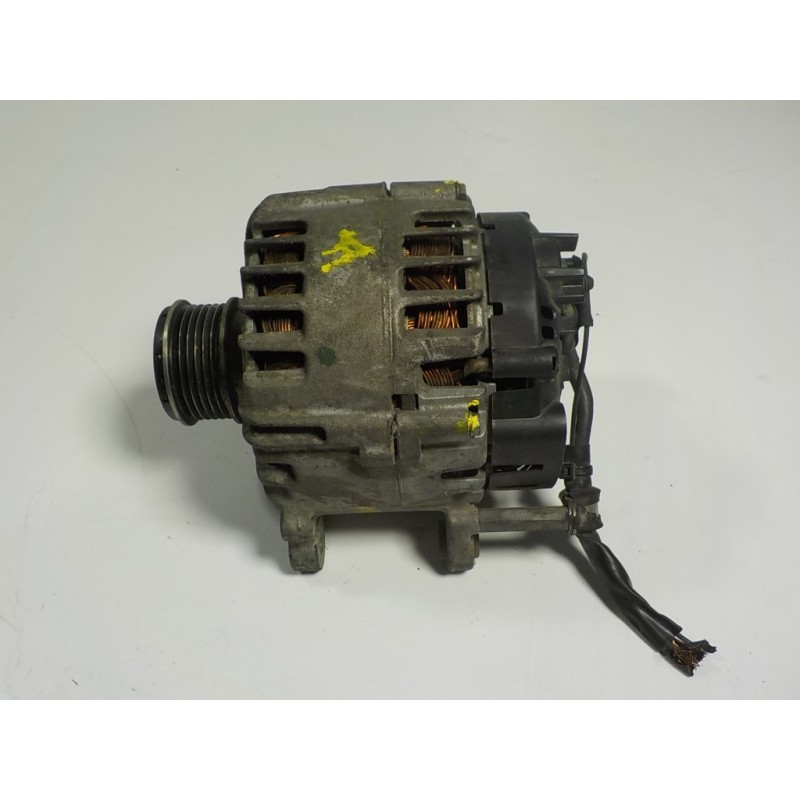 Recambio de alternador para volkswagen golf vi (5k1) 1.6 tdi dpf referencia OEM IAM  03L903023A 