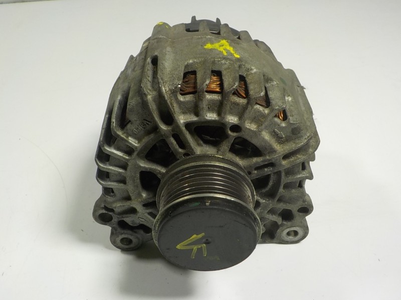 Recambio de alternador para volkswagen golf vi (5k1) 1.6 tdi dpf referencia OEM IAM  03L903023A 