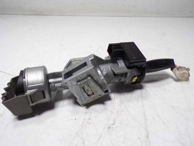 Recambio de antirrobo para ford focus lim. (cb8) 1.6 tdci cat referencia OEM IAM 1681167 1081V13989 