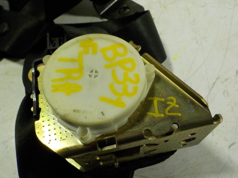 Recambio de cinturon seguridad trasero izquierdo para ford focus berlina (cap) trend referencia OEM IAM  33005876C 