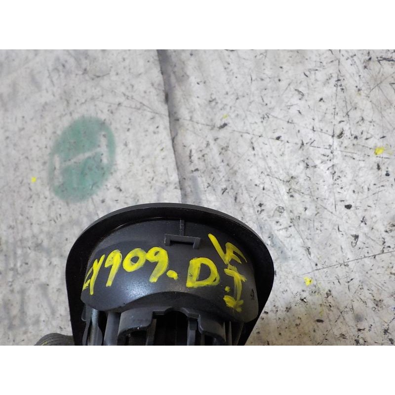 Recambio de maneta interior delantera izquierda para renault twingo 1.5 dci diesel fap referencia OEM IAM 8200028487  