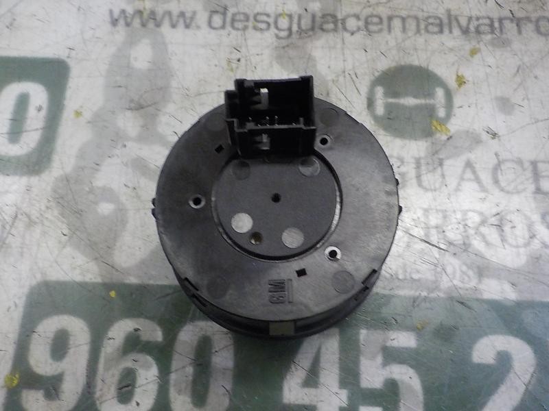 Recambio de mando luces para opel corsa d 1.3 16v cdti referencia OEM IAM   