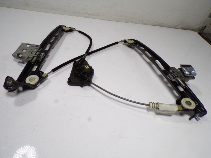 Recambio de elevalunas delantero derecho para volkswagen cc (358) 2.0 tdi referencia OEM IAM  3C8837462J 