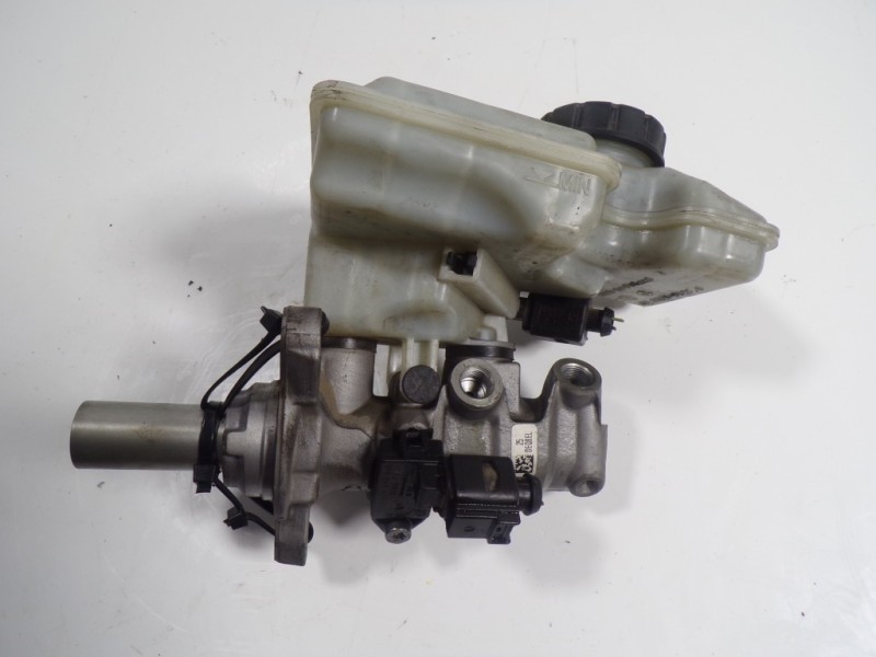 Recambio de bomba freno para skoda octavia lim. (5e3) active referencia OEM IAM 5Q1611021A  