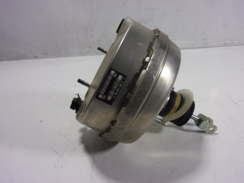 Recambio de servofreno para mercedes-benz clase c (w205) familiar 2.1 cdi cat referencia OEM IAM A2054300430 A2054300030 
