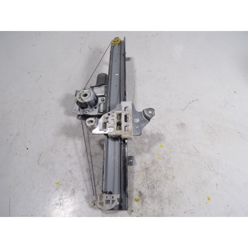 Recambio de elevalunas delantero izquierdo para nissan micra v (k14) 0.9 cat referencia OEM IAM 807215FA0A 807305FA1A 0620403840