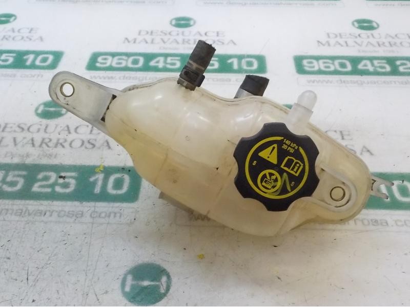 Recambio de deposito expansion para opel corsa e edition referencia OEM IAM 13424539  