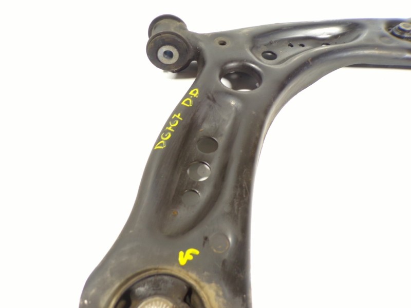 Recambio de brazo suspension inferior delantero derecho para skoda octavia lim. (5e3) active referencia OEM IAM 5Q0407152P  