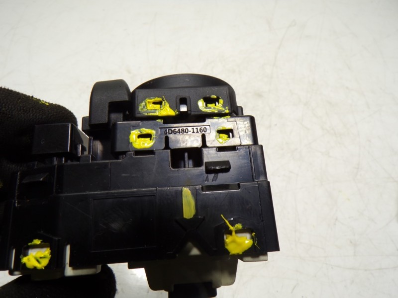 Recambio de mando retrovisor para kia rio (yb) 1.2 cat referencia OEM IAM 93530H8200 4D64801160 