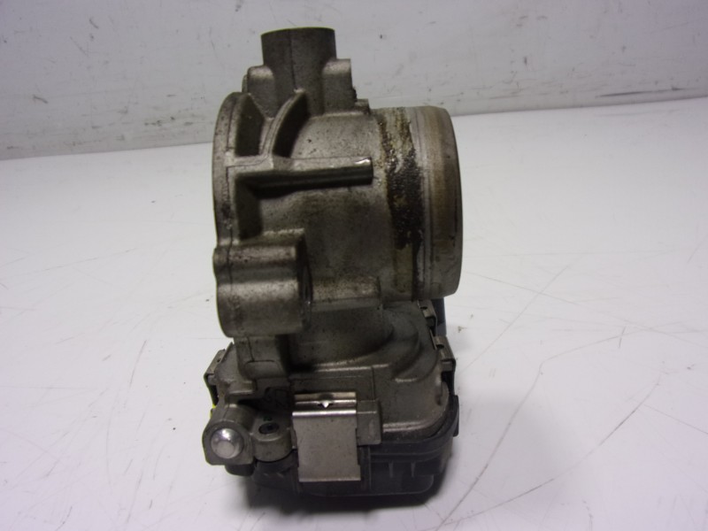 Recambio de caja mariposa para seat ibiza (kj1) 1.0 tsi referencia OEM IAM  04C133062C 