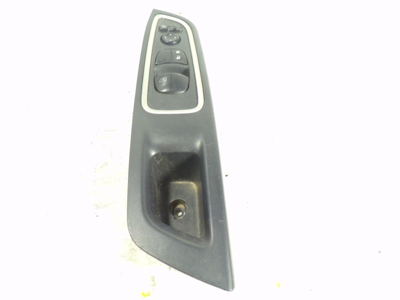 Recambio de mando elevalunas delantero izquierdo para nissan micra v (k14) 0.9 cat referencia OEM IAM 254015FA0A  