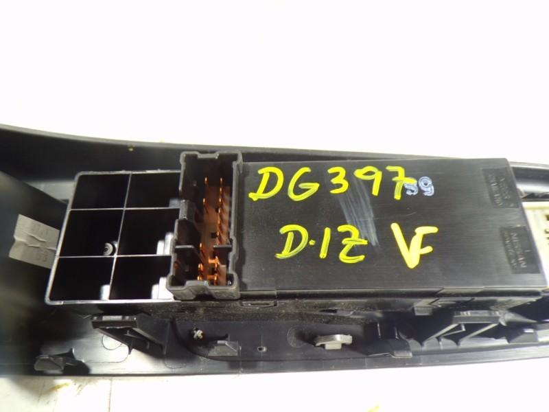 Recambio de mando elevalunas delantero izquierdo para nissan micra v (k14) 0.9 cat referencia OEM IAM 254015FA0A  