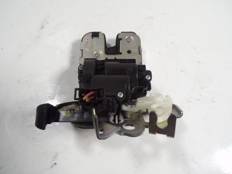 Recambio de cerradura maletero / porton para skoda octavia lim. (5e3) active referencia OEM IAM 5E0827505 5E0827505 