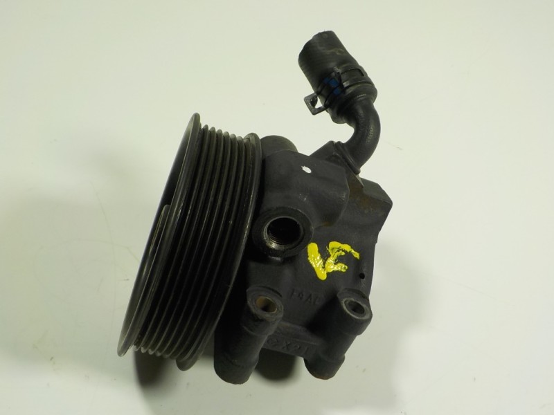 Recambio de bomba direccion para ford transit mod. 2000 bus 2.4 tdci referencia OEM IAM  4JB2603 