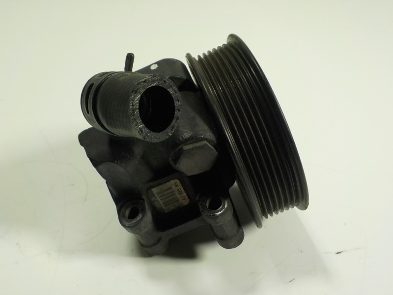 Recambio de bomba direccion para ford transit mod. 2000 bus 2.4 tdci referencia OEM IAM  4JB2603 