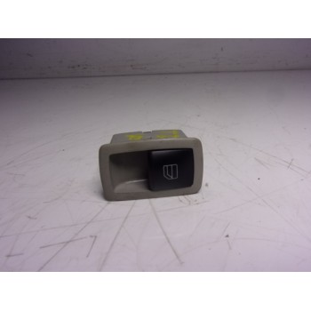 MANDO ELEVALUNAS TRASERO IZQUIERDO A2518200510 A2518200510 