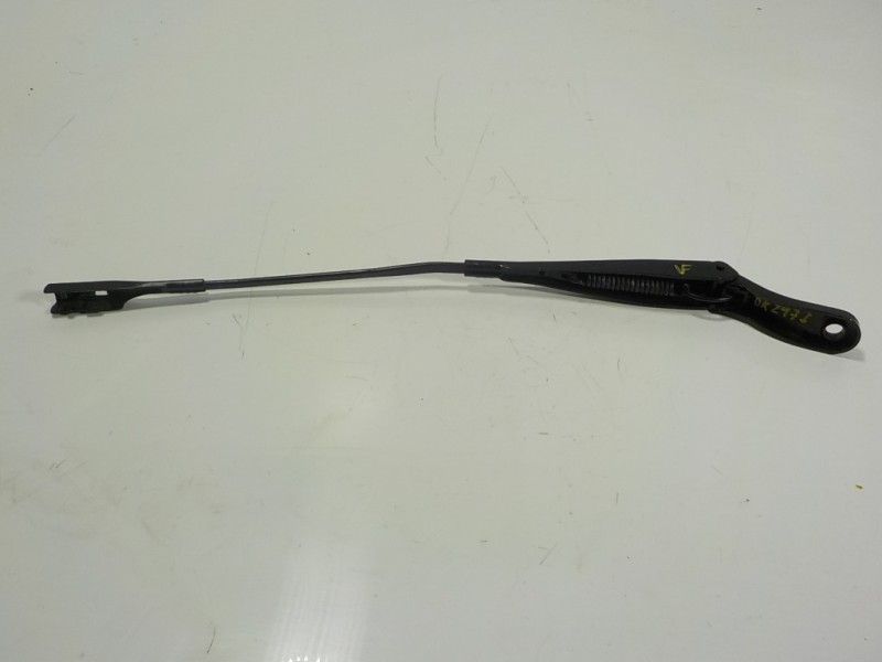 Recambio de brazo limpia delantero izquierdo para opel crossland x 1.2 referencia OEM IAM 39079979  